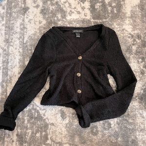 (SOLD ON MERCARI)Fluffy black button up cropped sweater